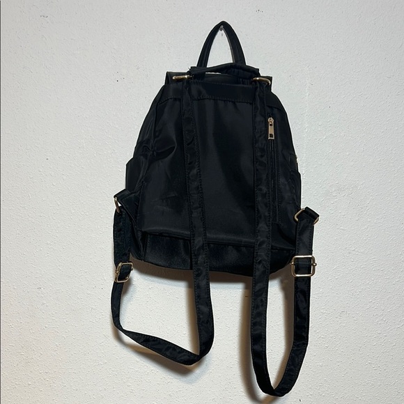 Unbranded Vinyl  Elegant Black Backpack With Gold Tone Zippers Multiple Pockets - Picture 5 of 9
